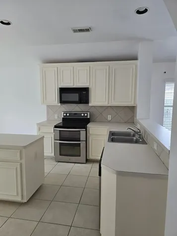 2910 Plum Lake Drive Pearland TX 77584