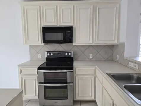2910 Plum Lake Drive Pearland TX 77584
