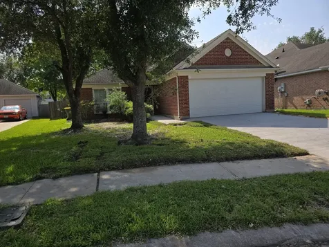 2910 Plum Lake Drive Pearland TX 77584