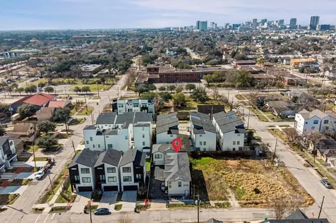 2714 Anita Street Houston TX 77004