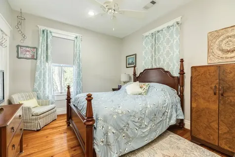 2605 Avenue O 1/2 Galveston TX 77550