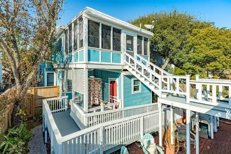 2605 Avenue O 1/2 Galveston TX 77550
