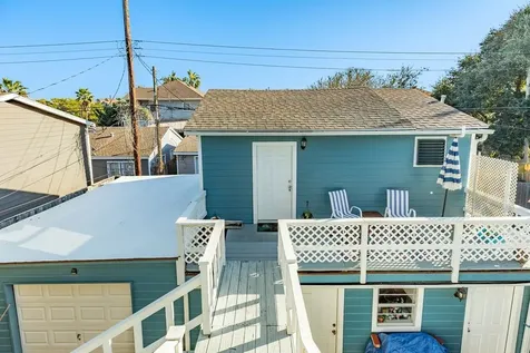 2605 Avenue O 1/2 Galveston TX 77550