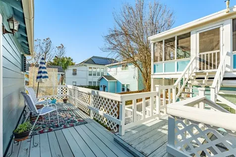 2605 Avenue O 1/2 Galveston TX 77550
