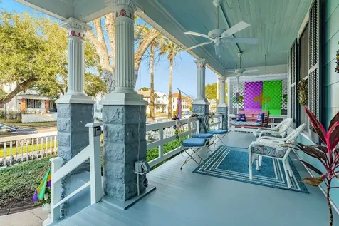 2605 Avenue O 1/2 Galveston TX 77550