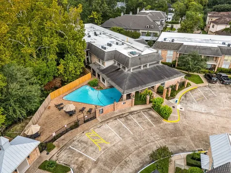 2224 S Piney Point Road 112 Houston TX 77063