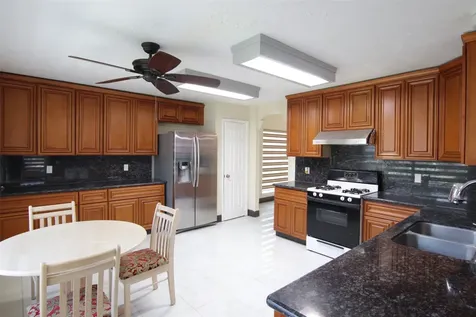 12430 Brook Meadows Lane Stafford TX 77477