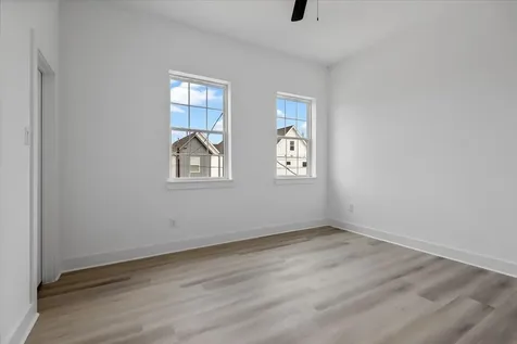 5604 Mulvey Street Houston TX 77020