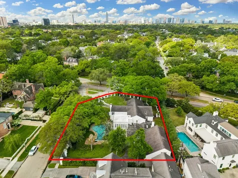 1811 Kirby Drive Houston TX 77019