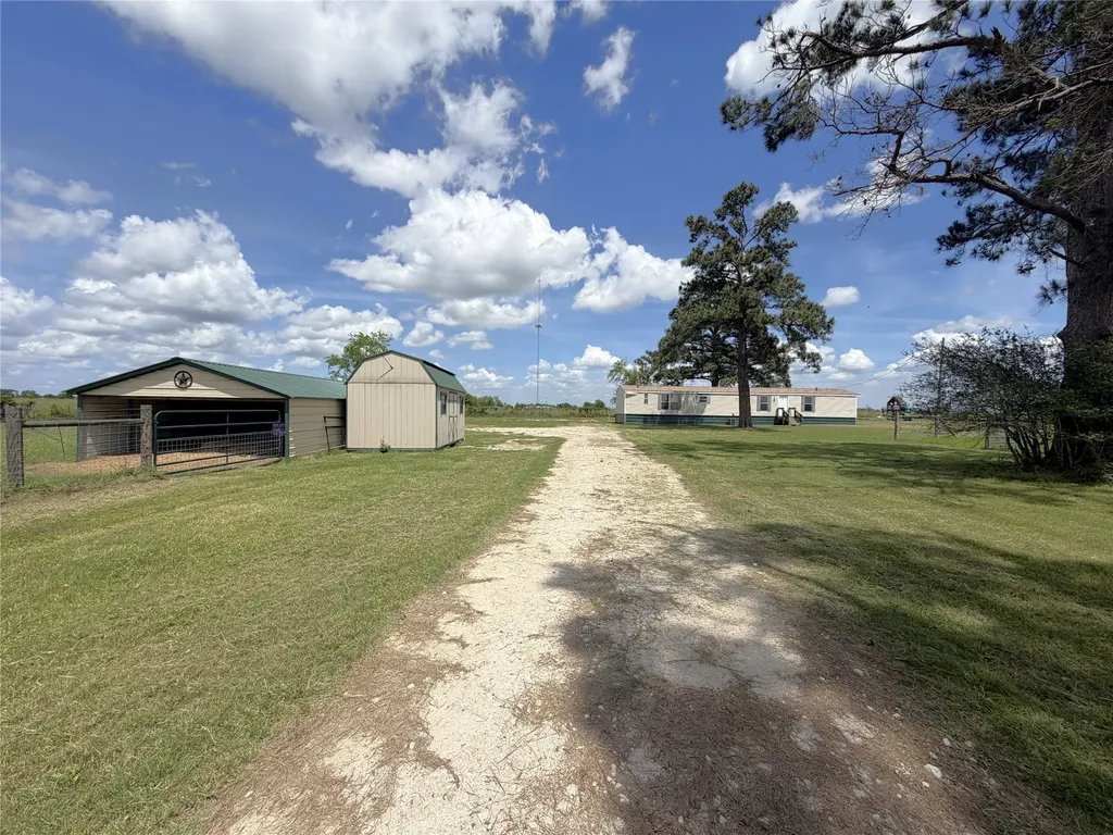 178 County Road 3515 Lovelady TX 75851