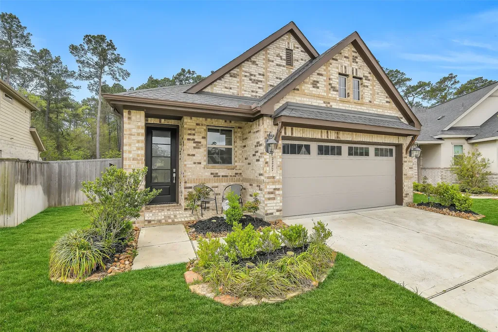 2227 Dellwood Bay Lane Pinehurst TX 77362