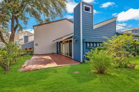 2001 Lakewood Court Willis TX 77318