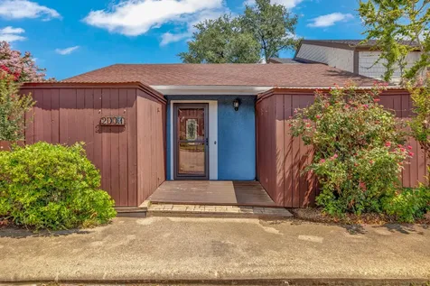 2001 Lakewood Court Willis TX 77318