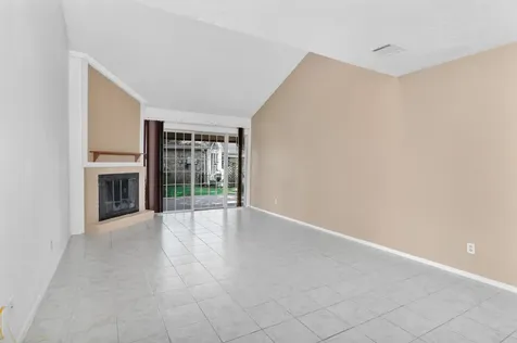 2001 Lakewood Court Willis TX 77318
