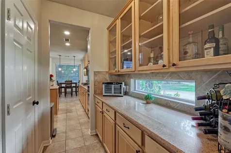23 Weeping Spruce Place Conroe TX 77384