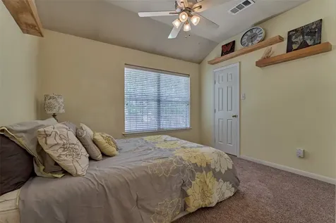23 Weeping Spruce Place Conroe TX 77384