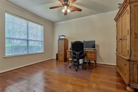 23 Weeping Spruce Place Conroe TX 77384