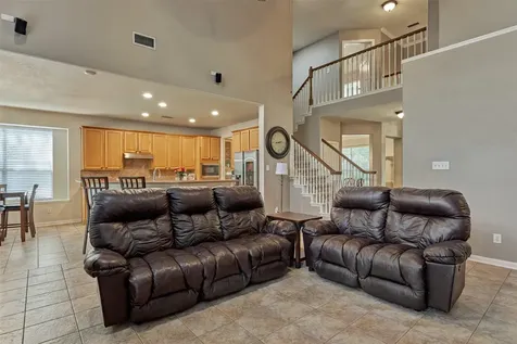 23 Weeping Spruce Place Conroe TX 77384