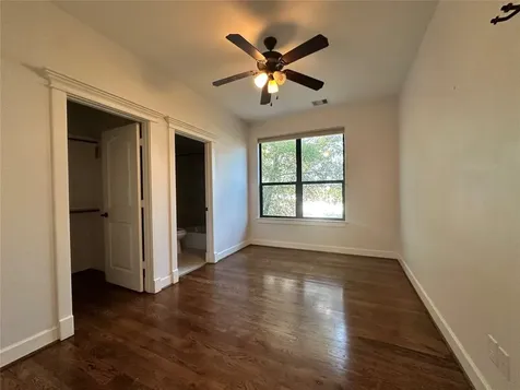 615 W 27th Street B Houston TX 77008