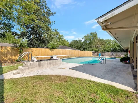 1615 Redway Lane Houston TX 77062