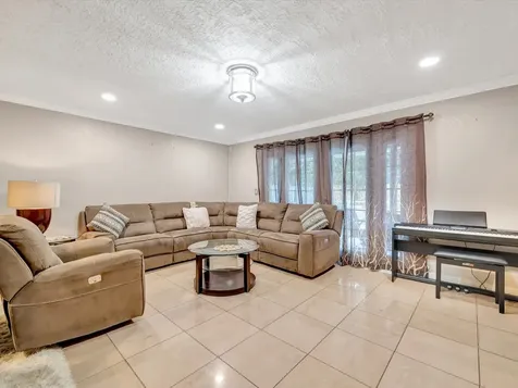 1615 Redway Lane Houston TX 77062