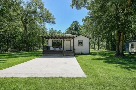 180 Maurine Lane Cleveland TX 77328