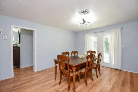 180 Maurine Lane Cleveland TX 77328