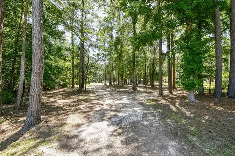 180 Maurine Lane Cleveland TX 77328