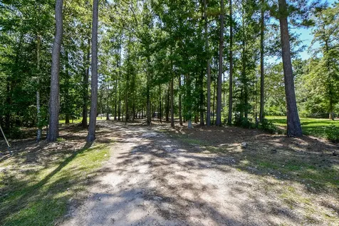 180 Maurine Lane Cleveland TX 77328