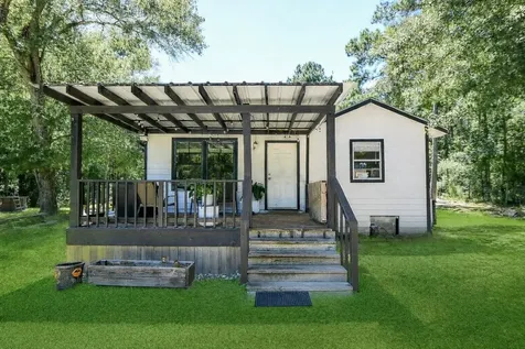 180 Maurine Lane Cleveland TX 77328