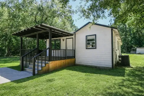 180 Maurine Lane Cleveland TX 77328