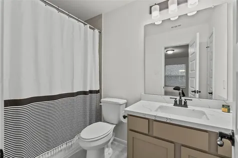 2727 Bisbee Road League City TX 77573