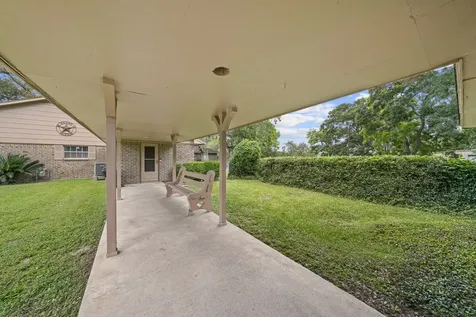 1655 E South Street Alvin TX 77511