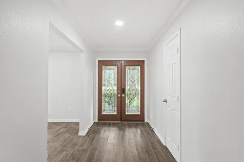 1655 E South Street Alvin TX 77511