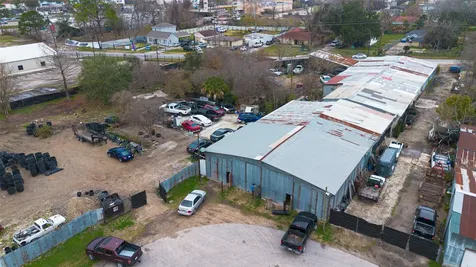 521 Blue Bell Road Houston TX 77037