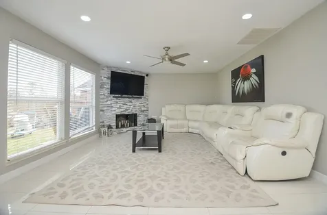 8427 Taraglen Court Richmond TX 77407