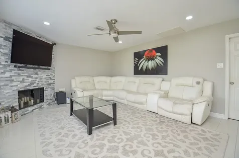 8427 Taraglen Court Richmond TX 77407