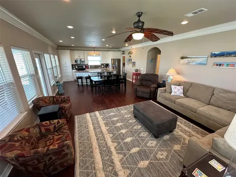 2108 Mills Crystal Beach TX 77650