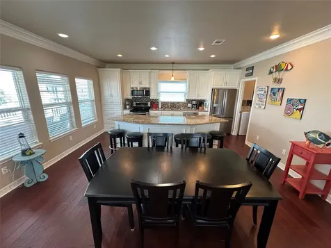 2108 Mills Crystal Beach TX 77650