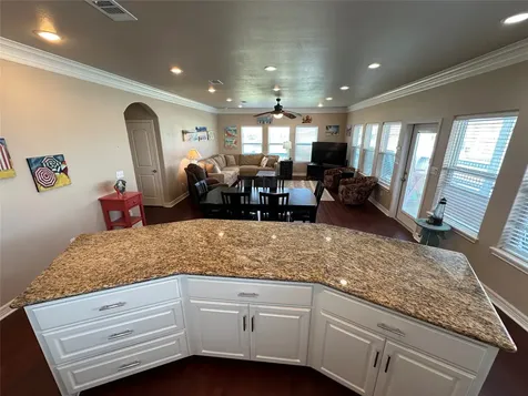2108 Mills Crystal Beach TX 77650