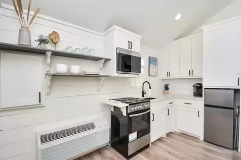 5324 Avenue L Galveston TX 77551