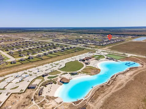 933 Neches Lane Dayton TX 77535