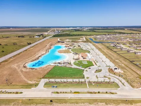 933 Neches Lane Dayton TX 77535