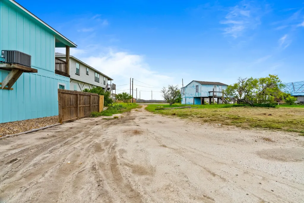 4030 Summit Drive Corpus Christi TX 78418