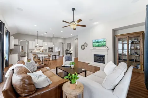 9942 Beautyberry Conroe TX 77385
