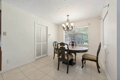 1010 Rhine Lane Houston TX 77090
