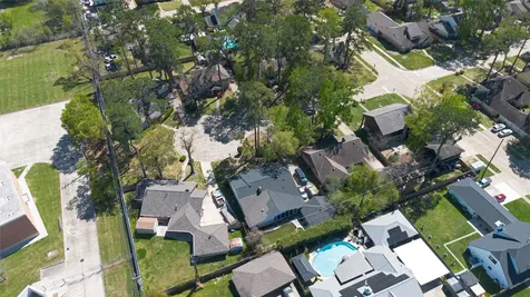 1010 Rhine Lane Houston TX 77090
