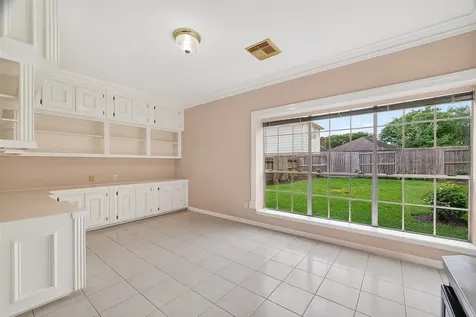 1915 Sandy Schoals League City TX 77573
