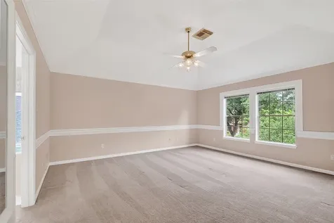 1915 Sandy Schoals League City TX 77573