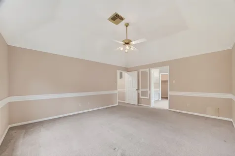 1915 Sandy Schoals League City TX 77573